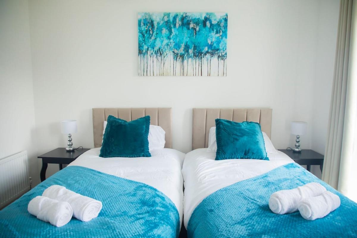 5 Bed House Wifi Centre Free Parking Holiday home *
