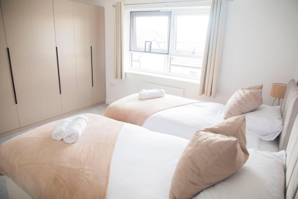 5 Bed House Wifi Centre Free Parking Birmingham