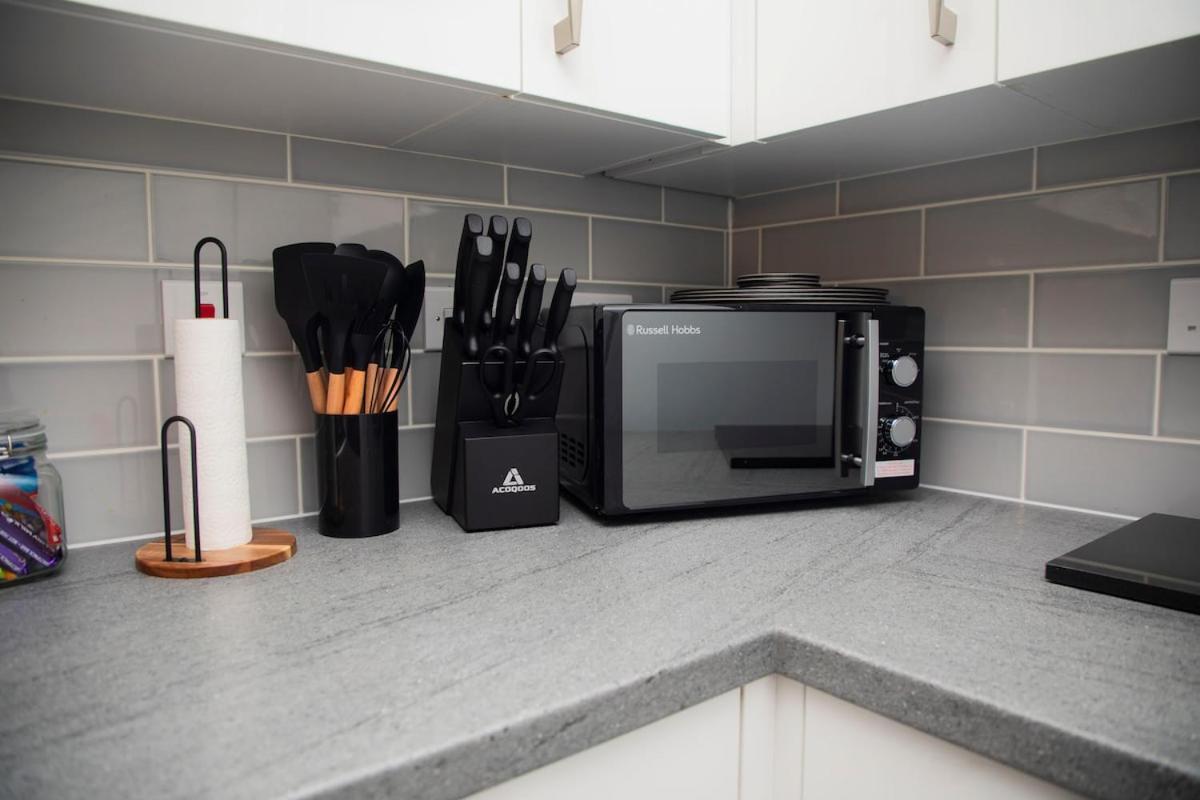 5 Bed House Wifi Centre Free Parking *
