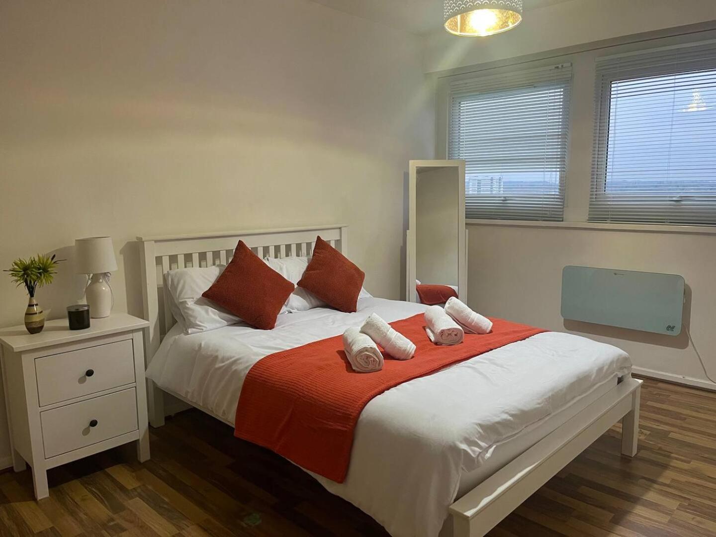 Stylish 3-bedroom In Centre Apartment Birmingham