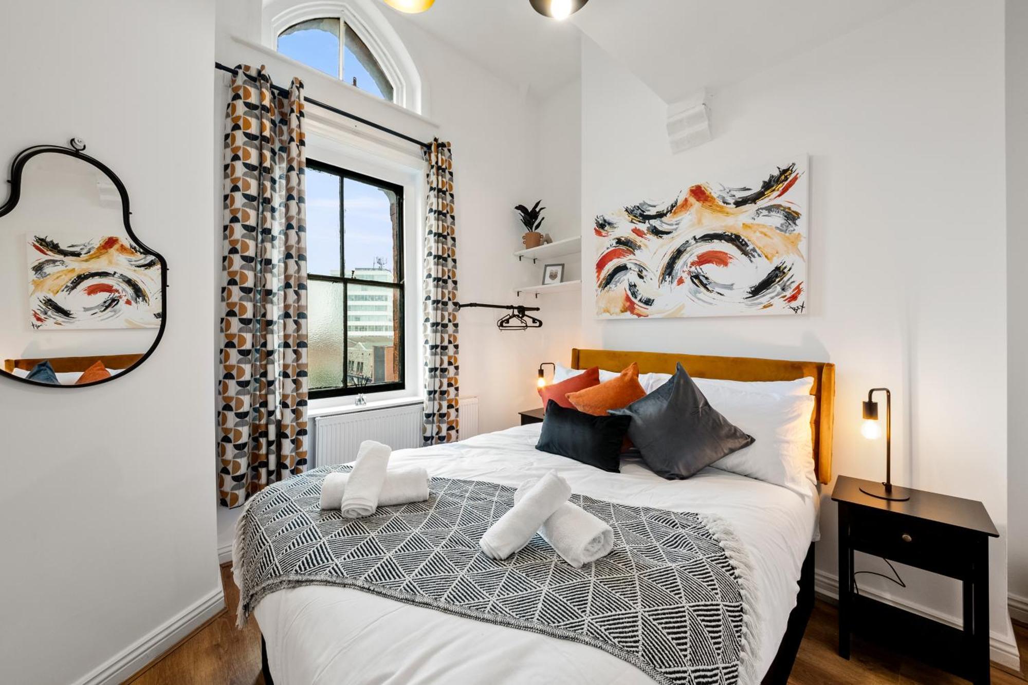Spacious In Apartment