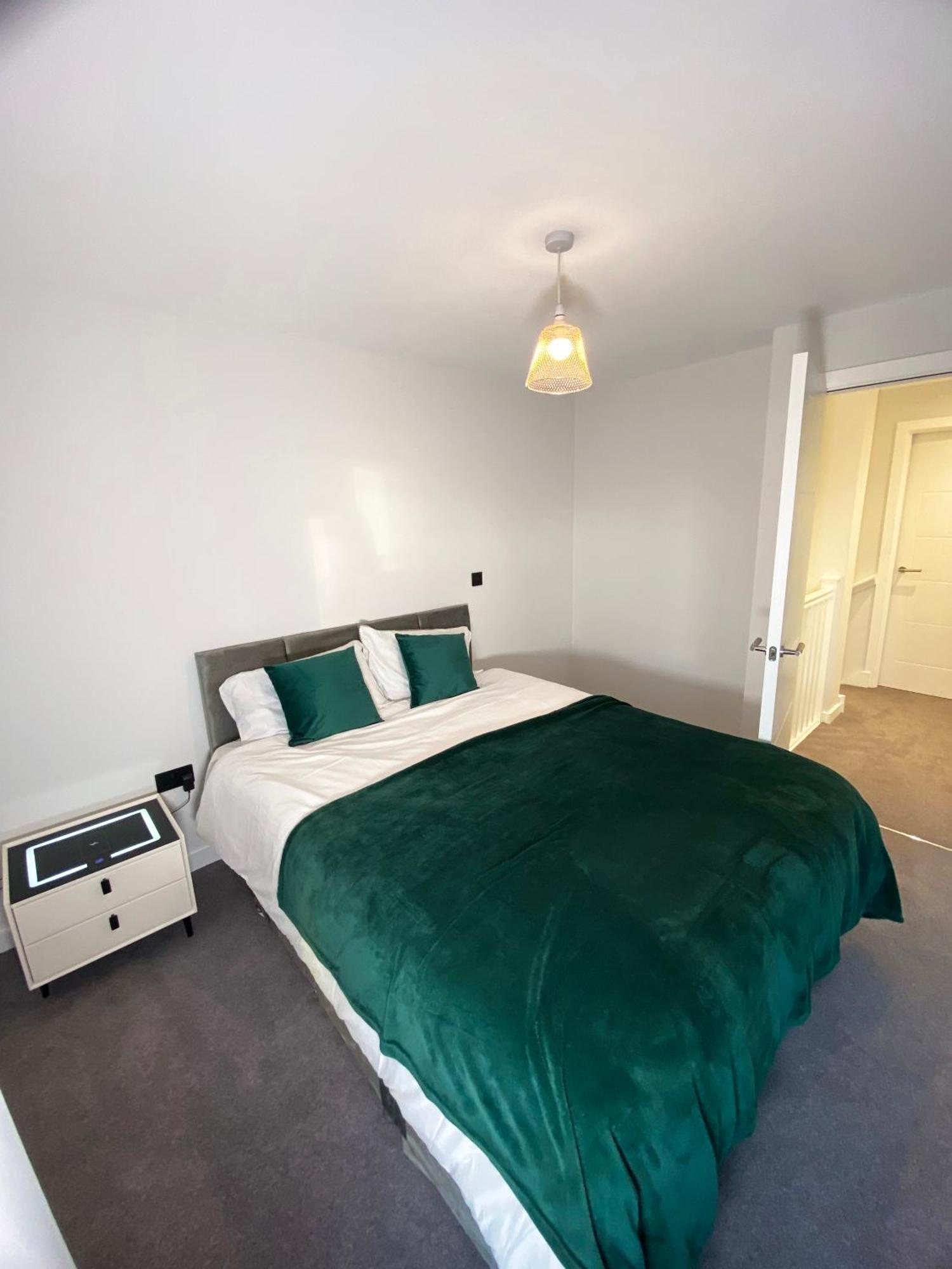 Apartment New 2 Floor Duplex With Pool Table & Sky Terrace