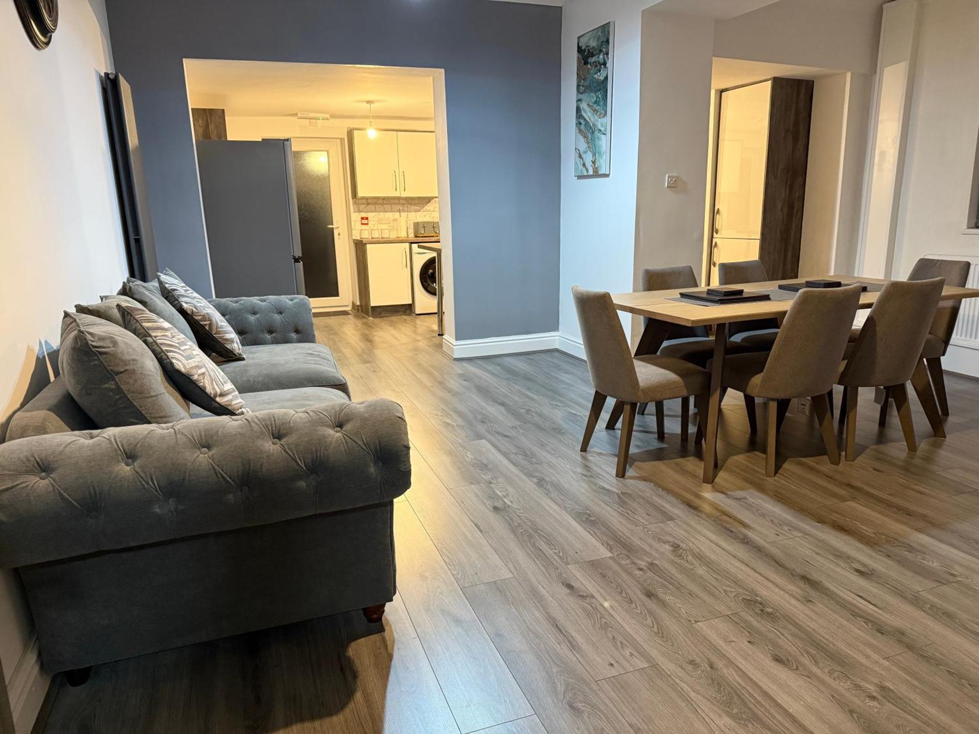 Elegance Meets Comfort Homestay Birmingham