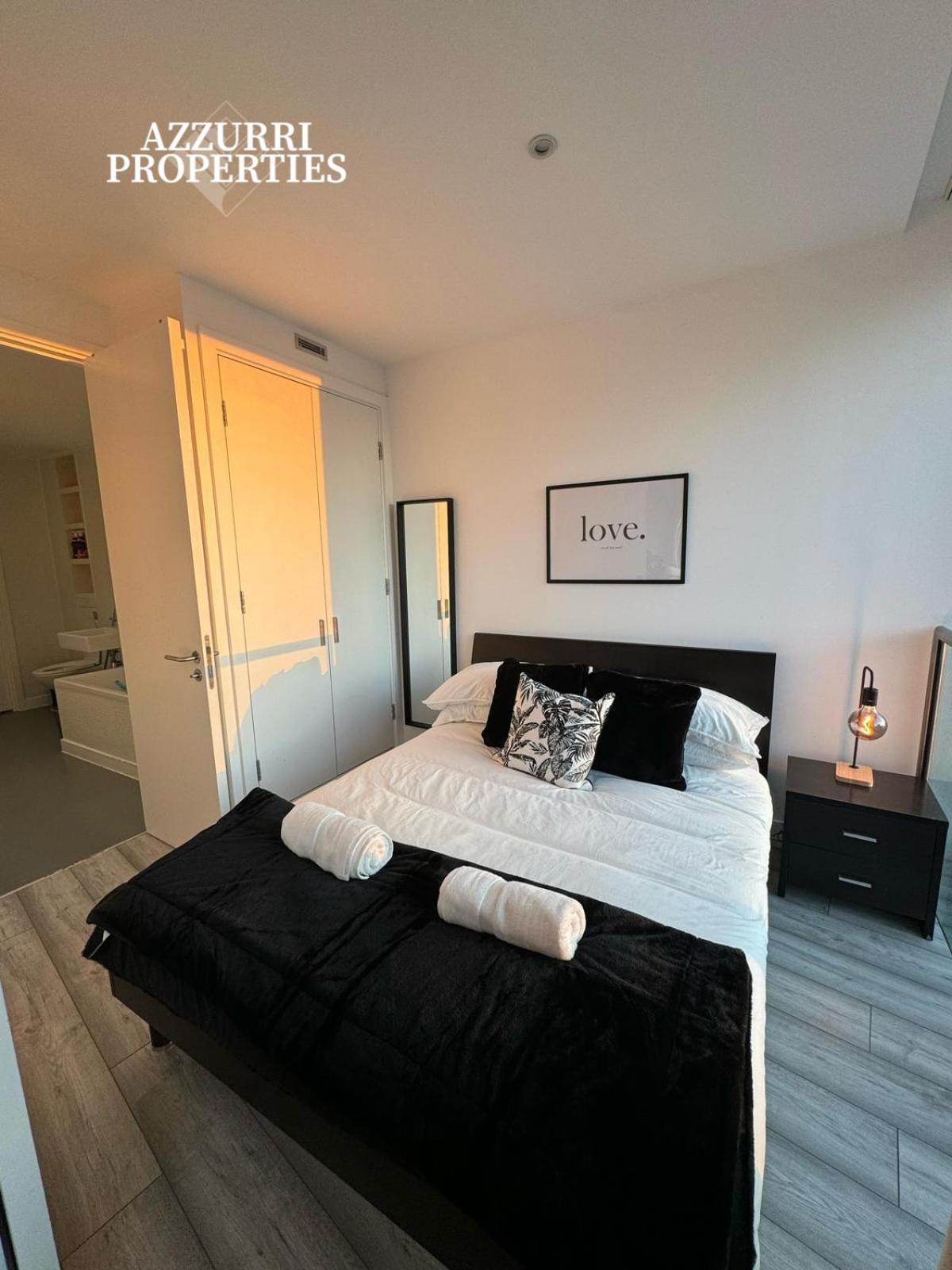 Spacious 2 Bedroom - Less Than 5-minutes Walk To Tram And Transit Station Birmingham