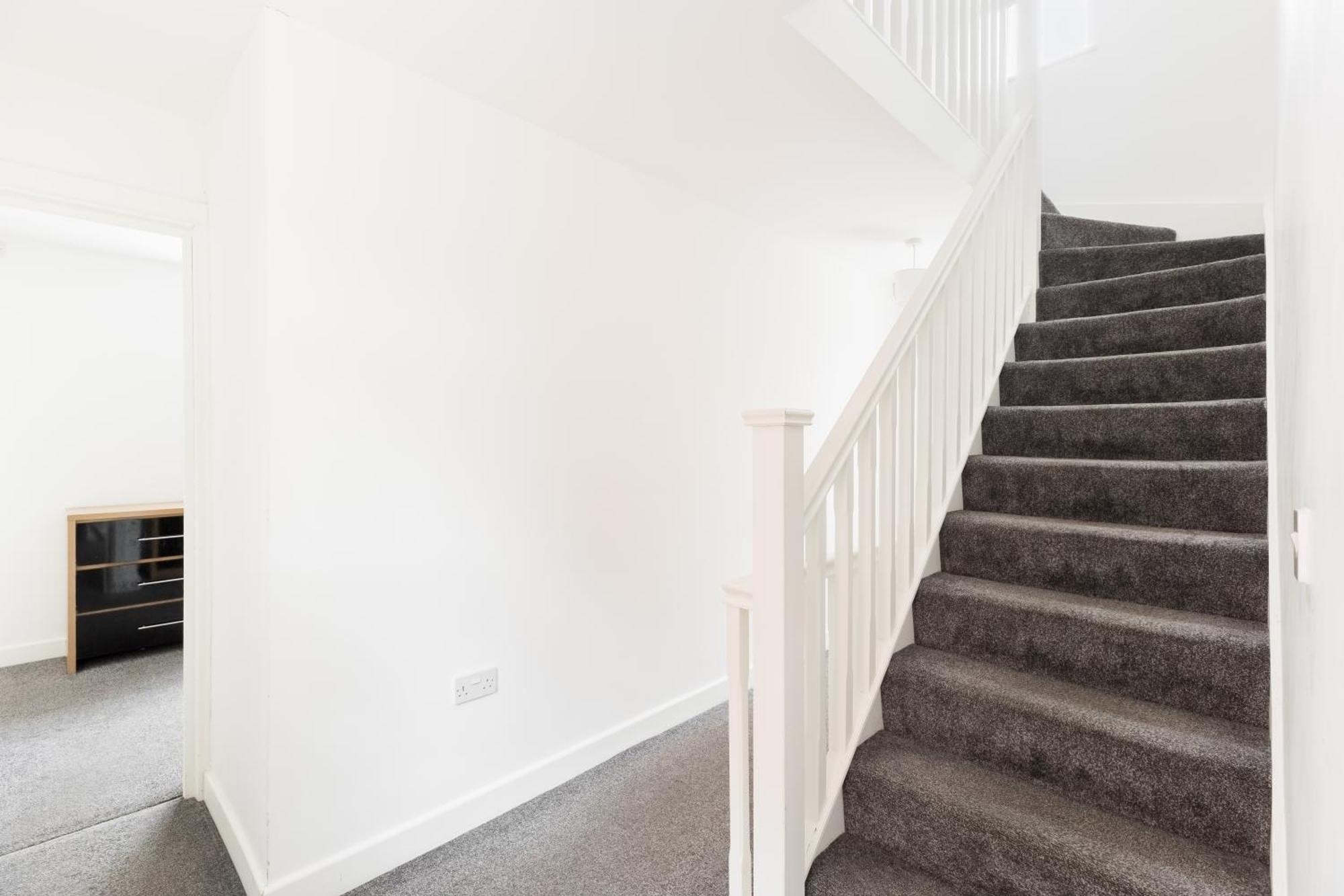 Estate - Contractor & Group - Secure Parking Birmingham