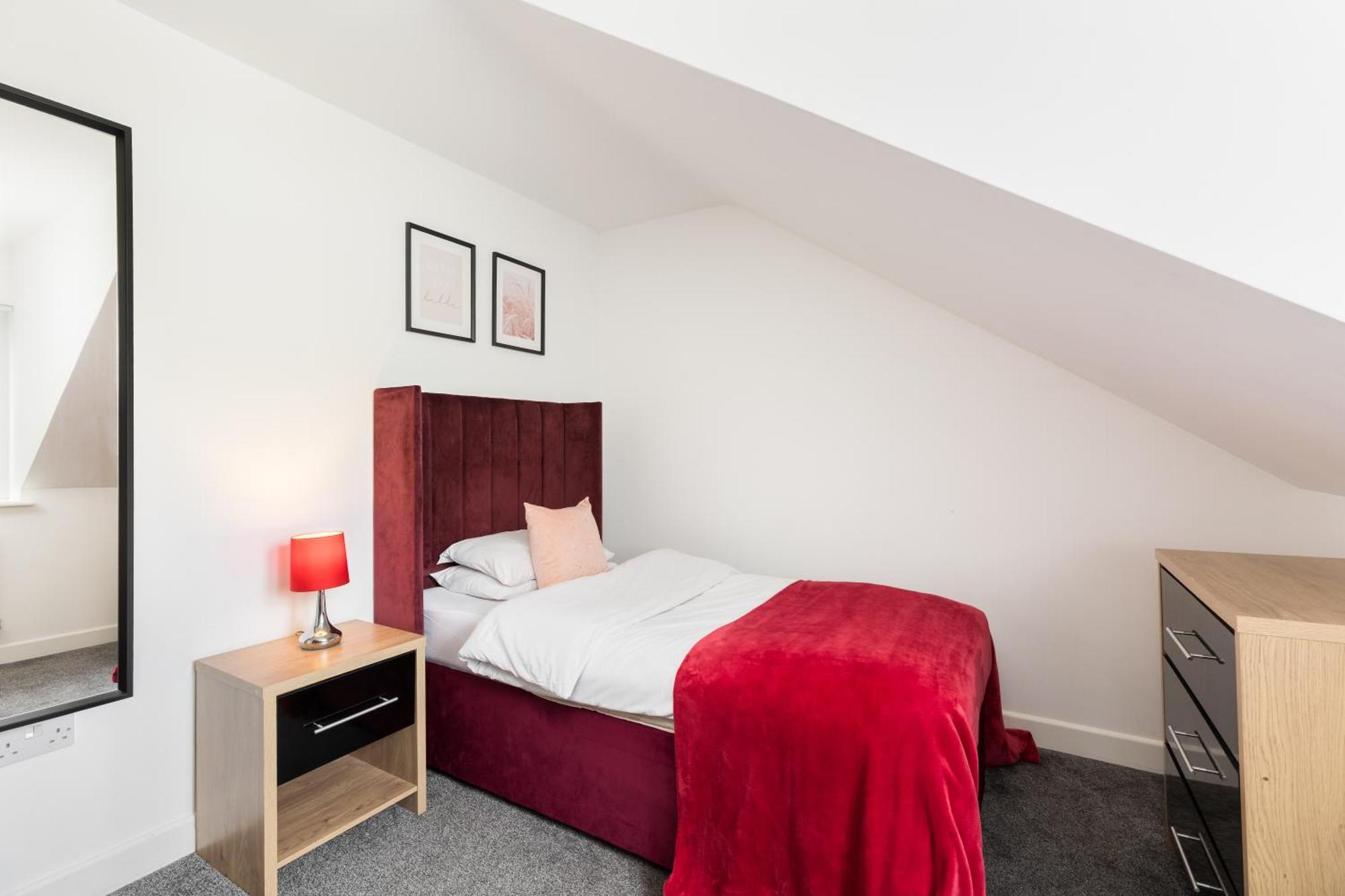 Estate - Contractor & Group - Secure Parking Birmingham