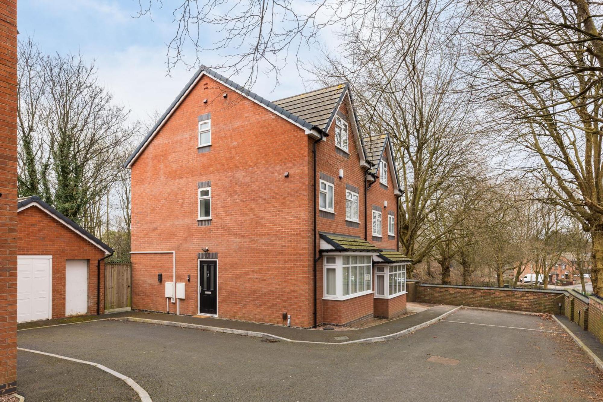 Holiday home Estate - Contractor & Group - Secure Parking *