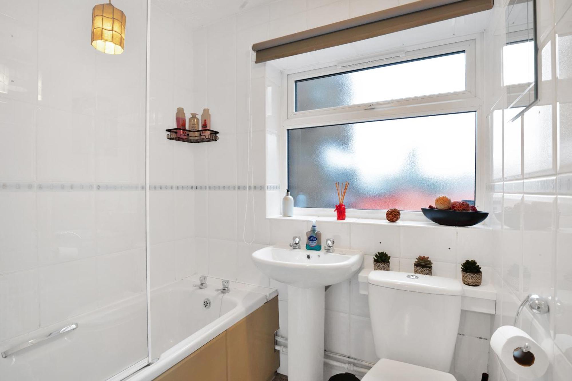 Sleek With Parking - Great For Nec & Hs2 Travelers