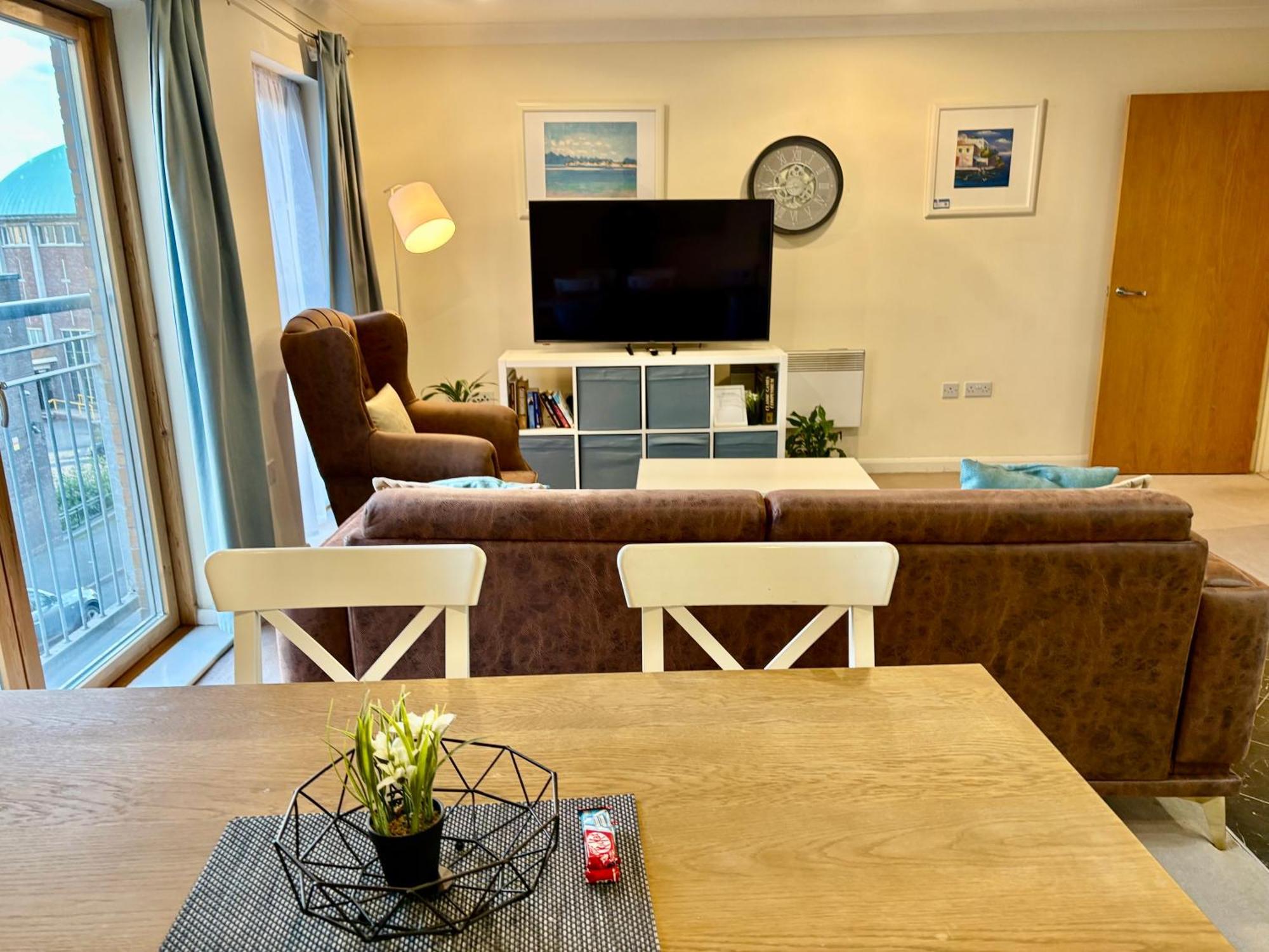 By The O2 Academy - 2 Beds 2 Baths & Apartment Birmingham
