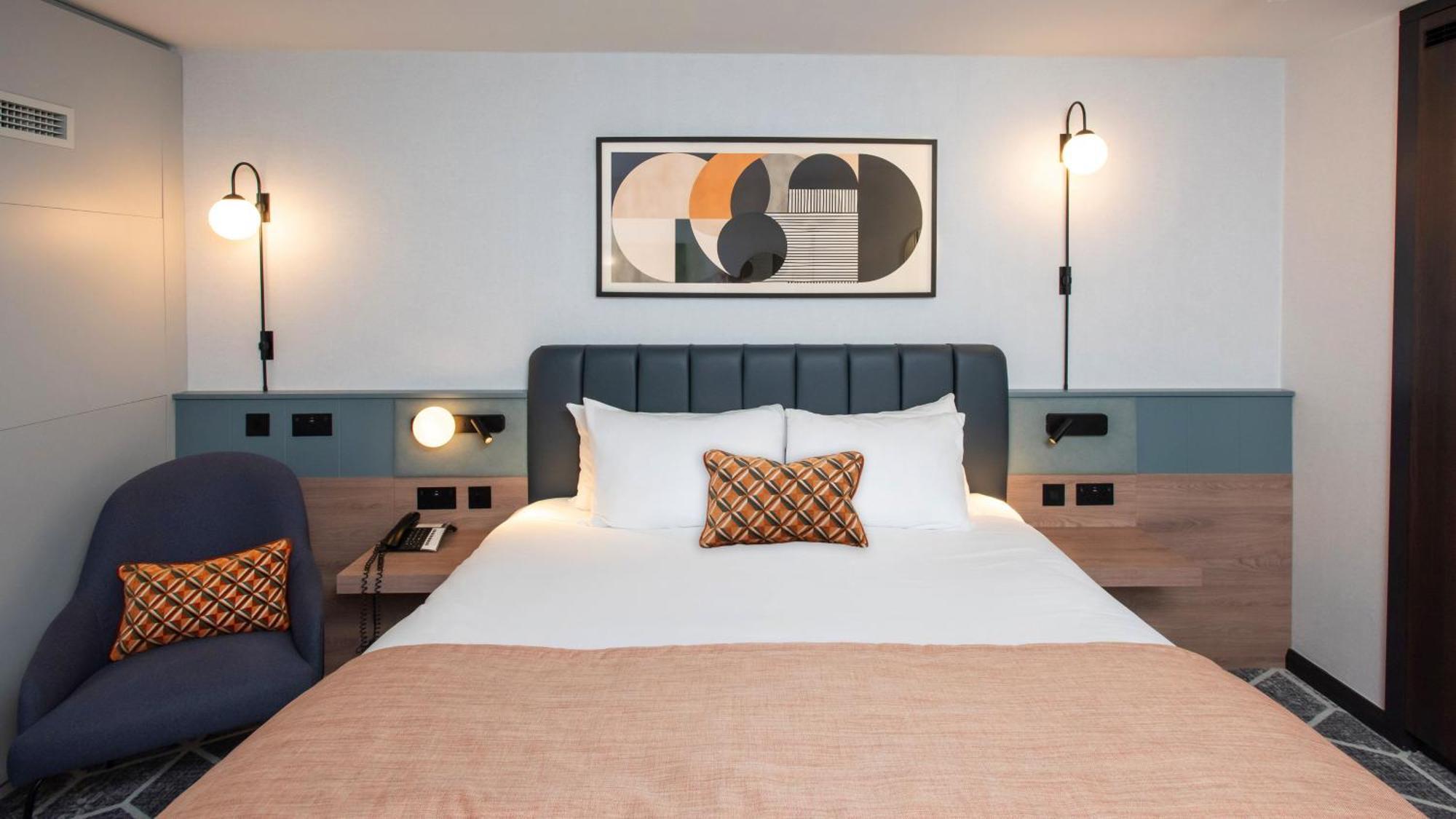 Crowne Plaza By Ihg