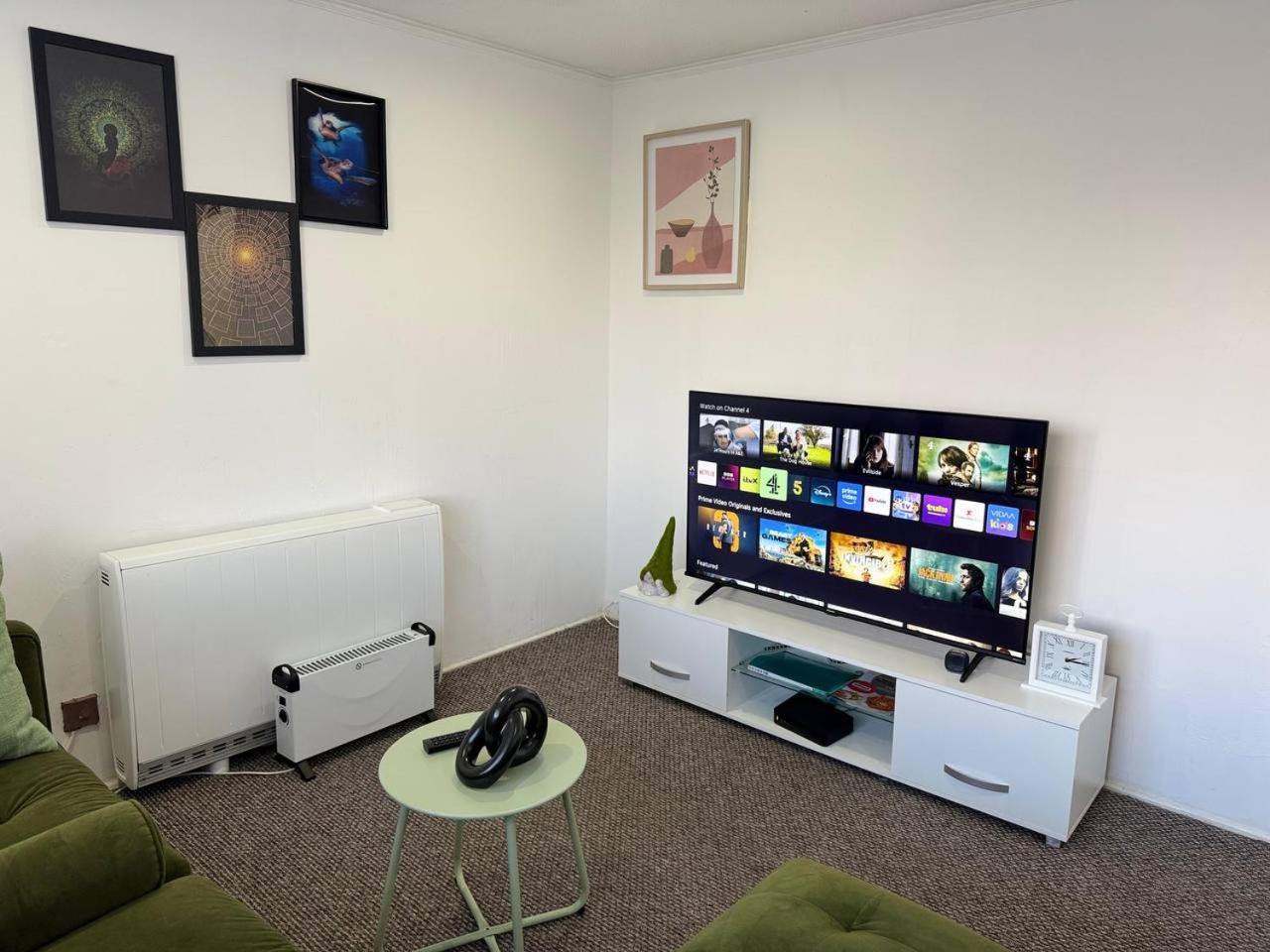 Peculiar 2-bedrooms * Birmingham