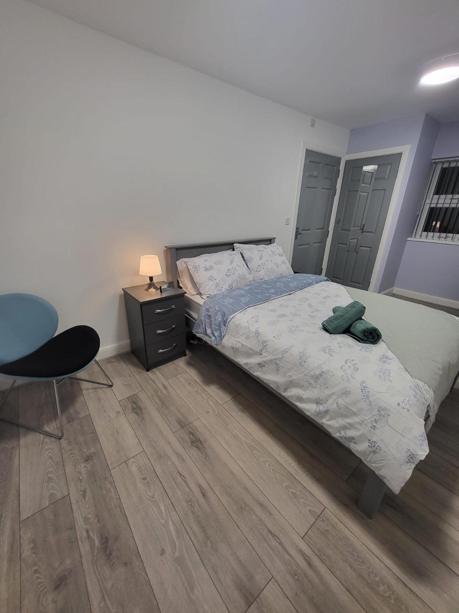Prime Retreats - Flynn House Hostel Birmingham