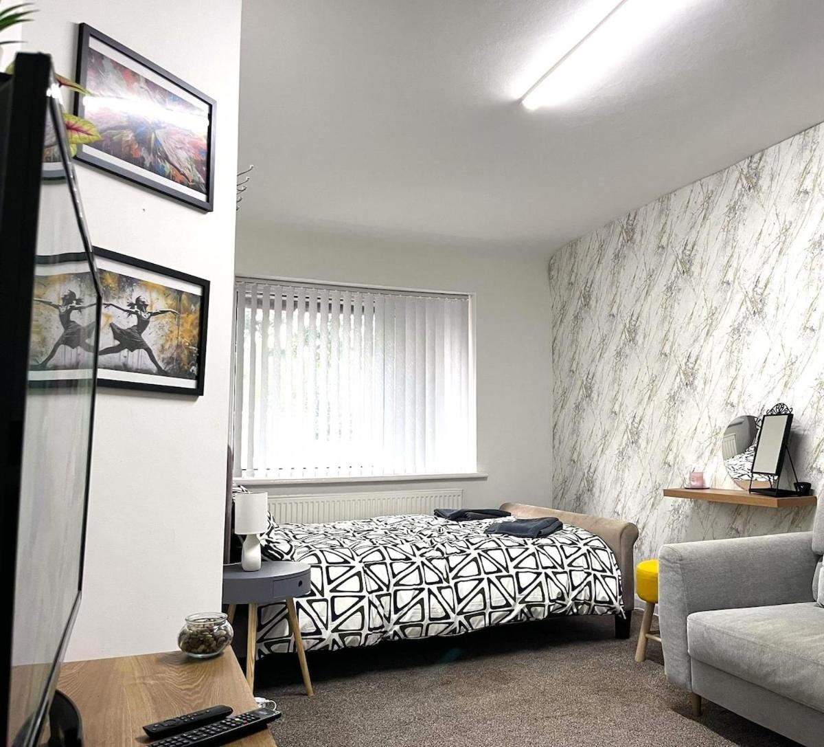Apartment Cosy Flat 6 People, Short Drive - Nec-airport-birmingham-solihull Birmingham
