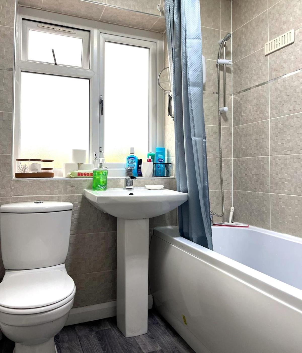 Apartment Cosy Flat 6 People, Short Drive - Nec-airport-birmingham-solihull *