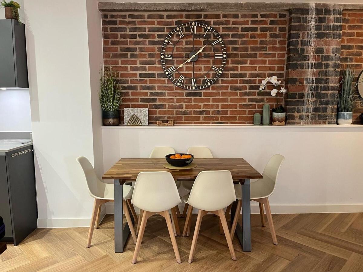 Apartment Luxury 2 Bedroom Birmingham