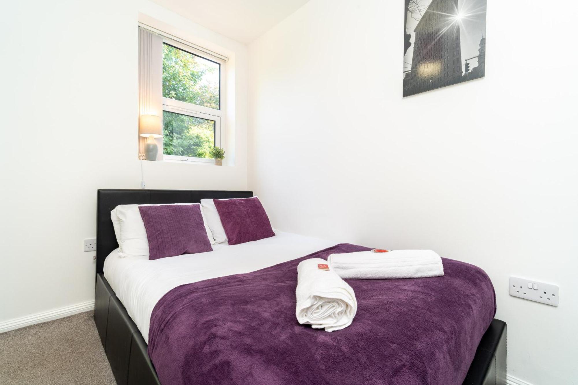 Apartment Amethyst Delightful In Moseley Mews, By Staystaycations