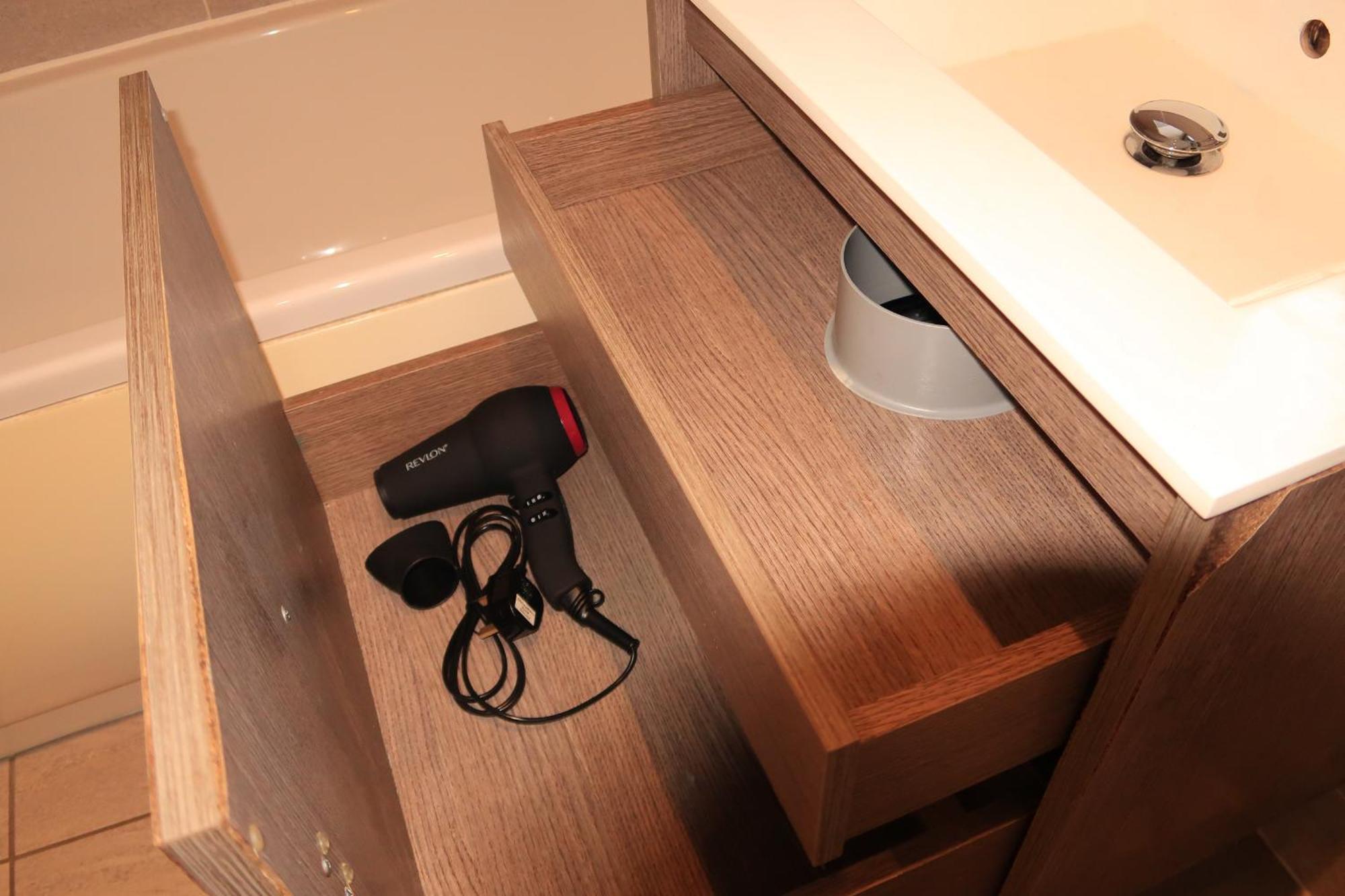 Stylish Centre Apartment, 24-7 Secure Access And Free Wifi Apartment Birmingham