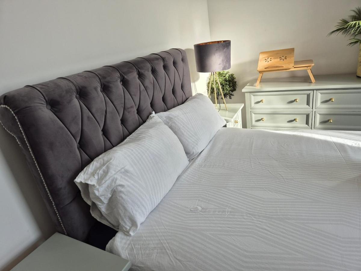 Bright Near Heartlands Hosp, Nec & Airport Birmingham