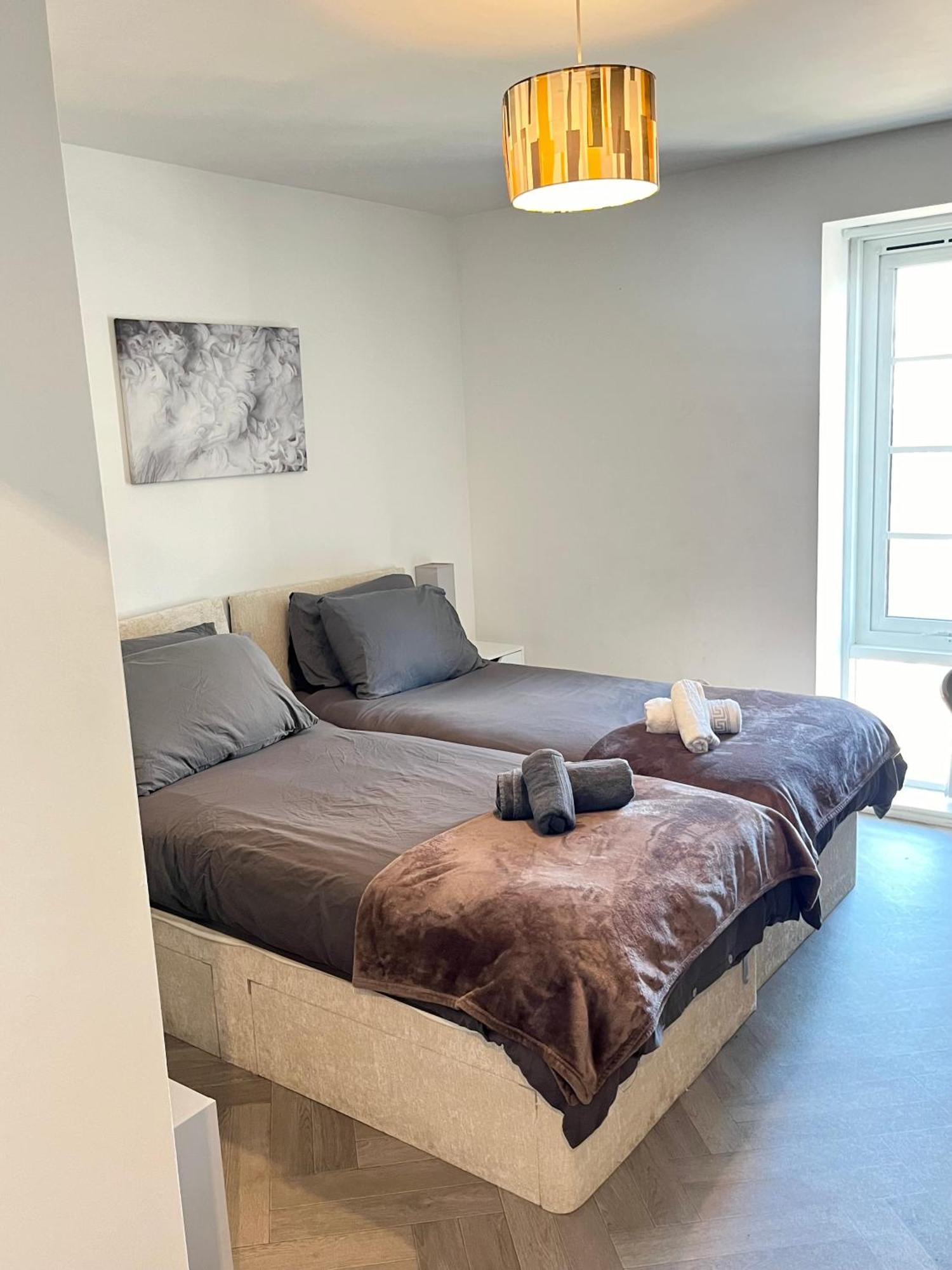 Modern Centre Sleeps 4, Walk To Everything! Apartment Birmingham
