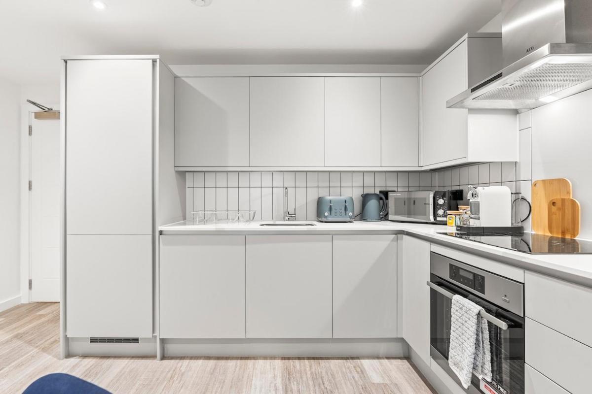 Apartment 2 Bedr 2 Bath Balcony Lux Digbeth Roof Gardn