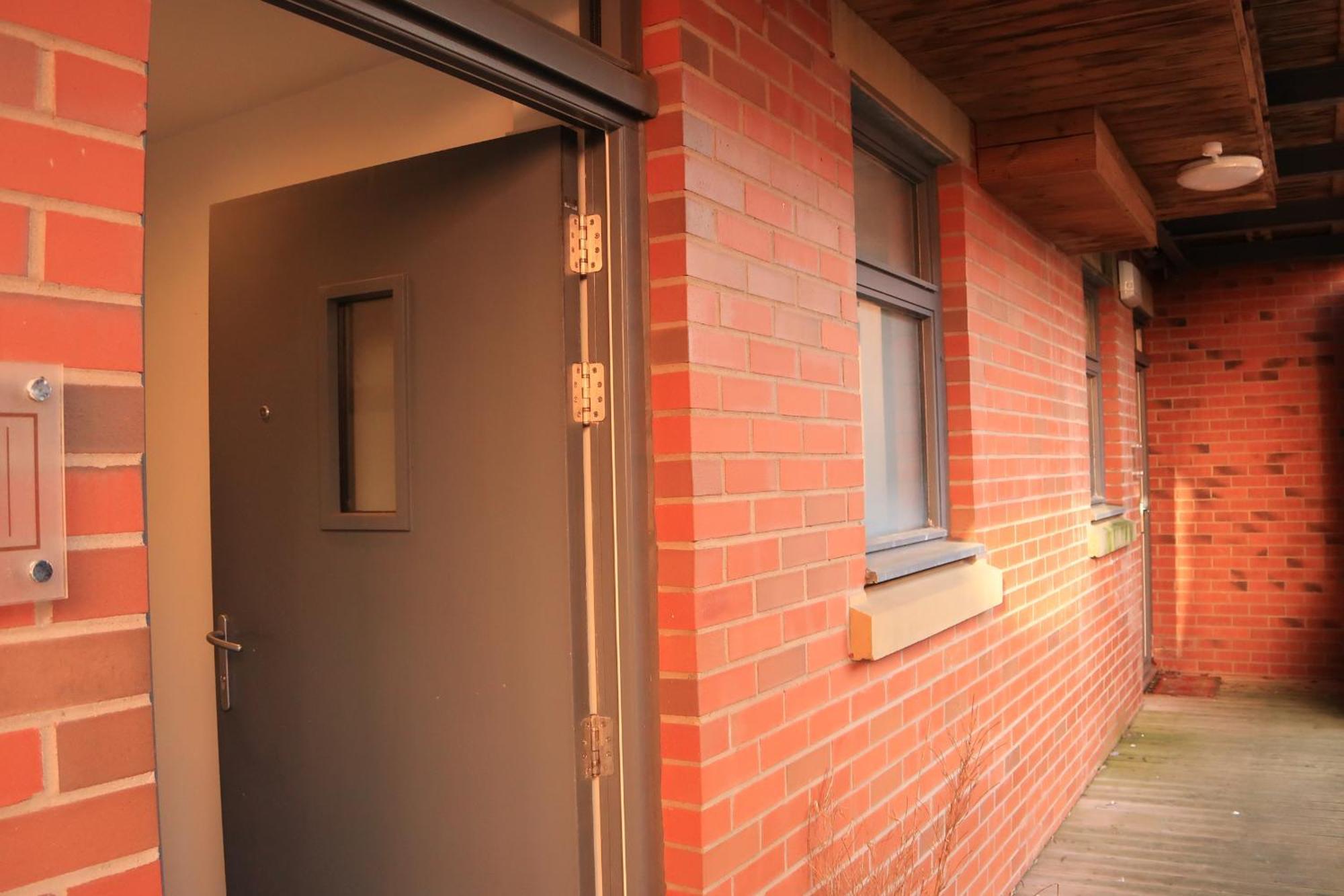 Stylish Centre Apartment, 24-7 Secure Access And Free Wifi * Birmingham