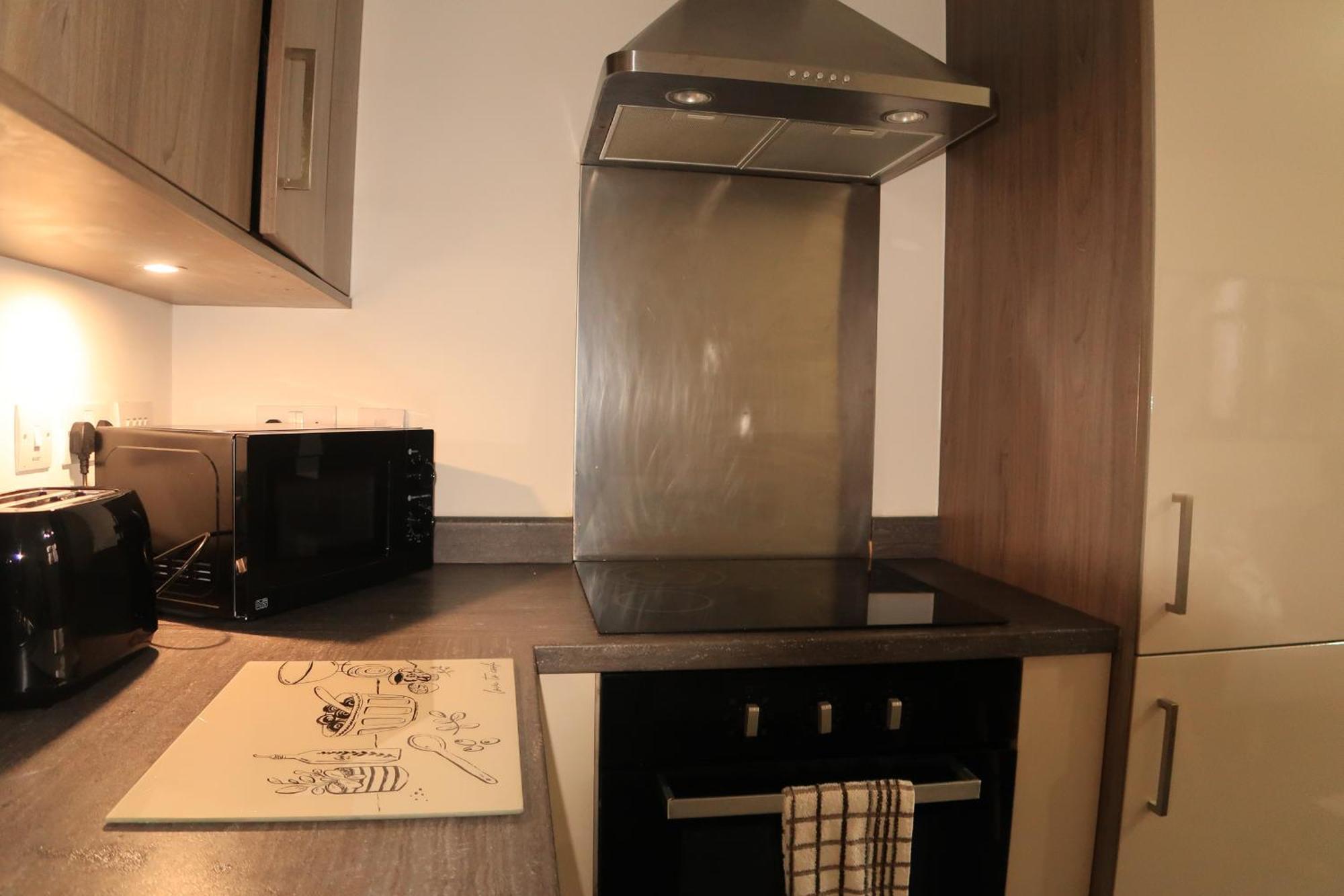 Stylish Centre Apartment, 24-7 Secure Access And Free Wifi