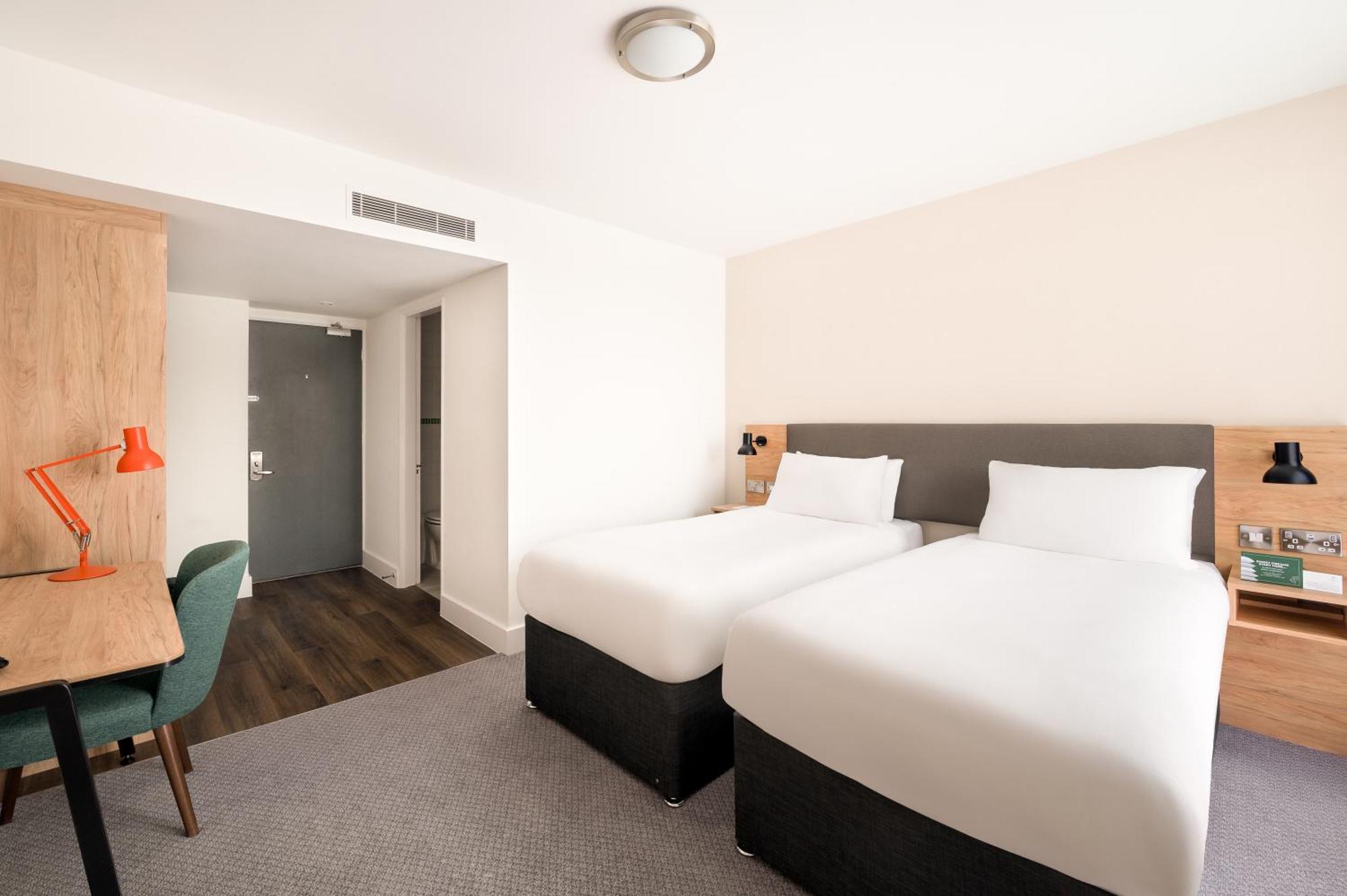 Holiday Inn Birmingham City By Ihg 4*
