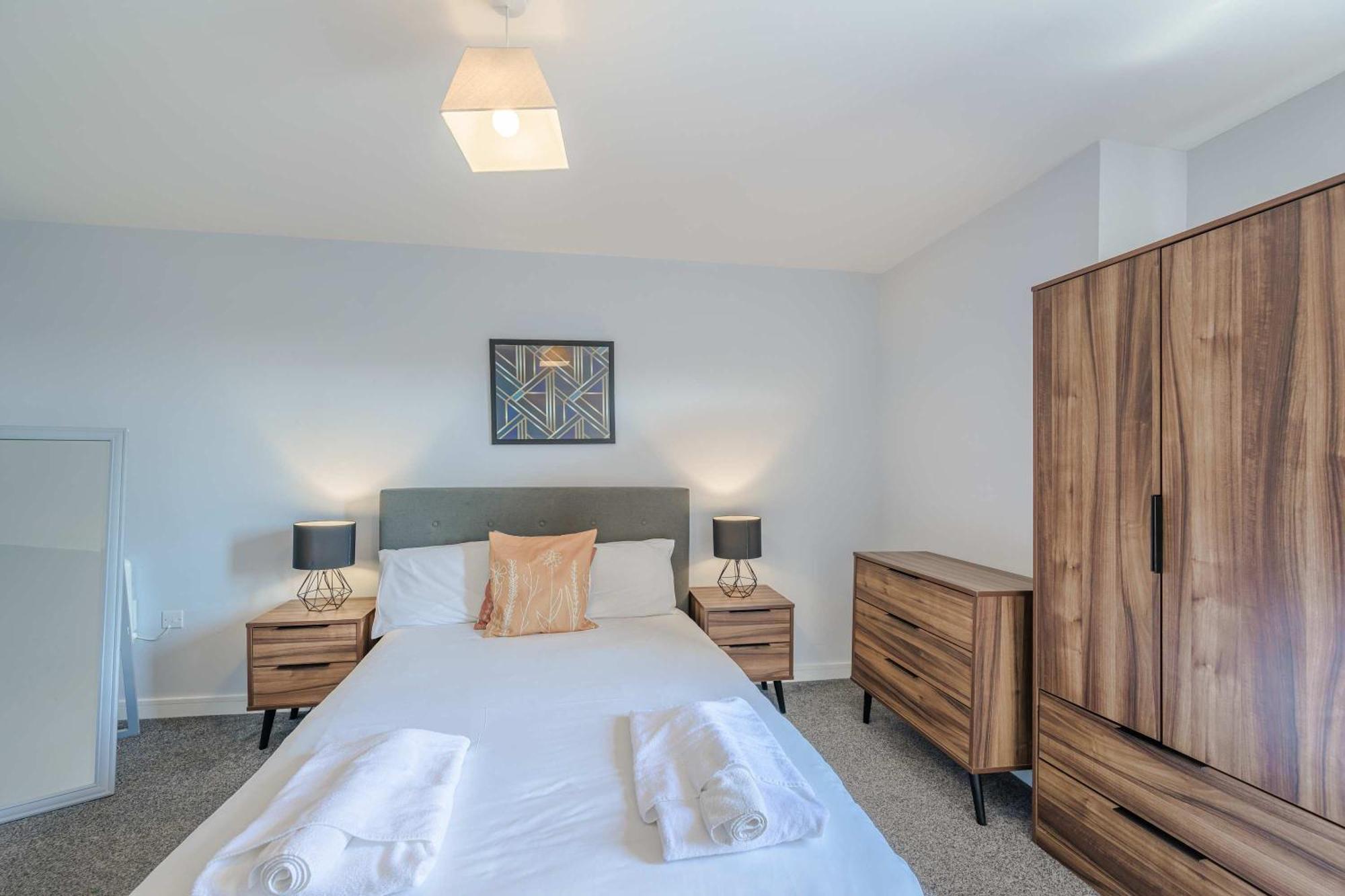 Bright 1 Bedroom Apartment, Birmingham