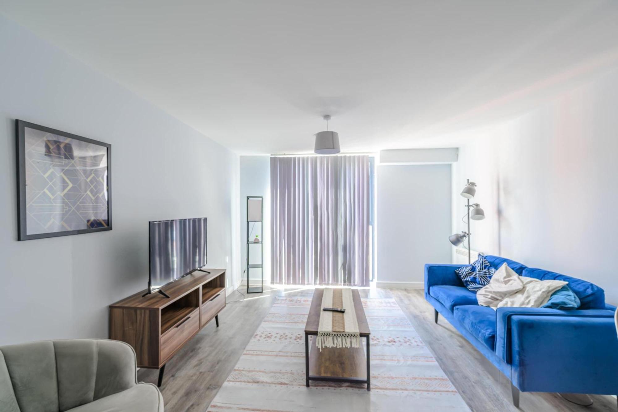 Bright 1 Bedroom Apartment, Apartment