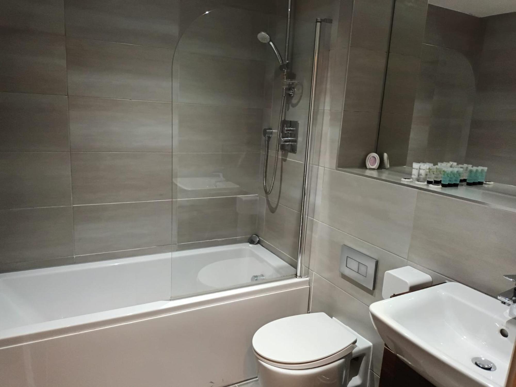 - Broad Street Apartment Birmingham
