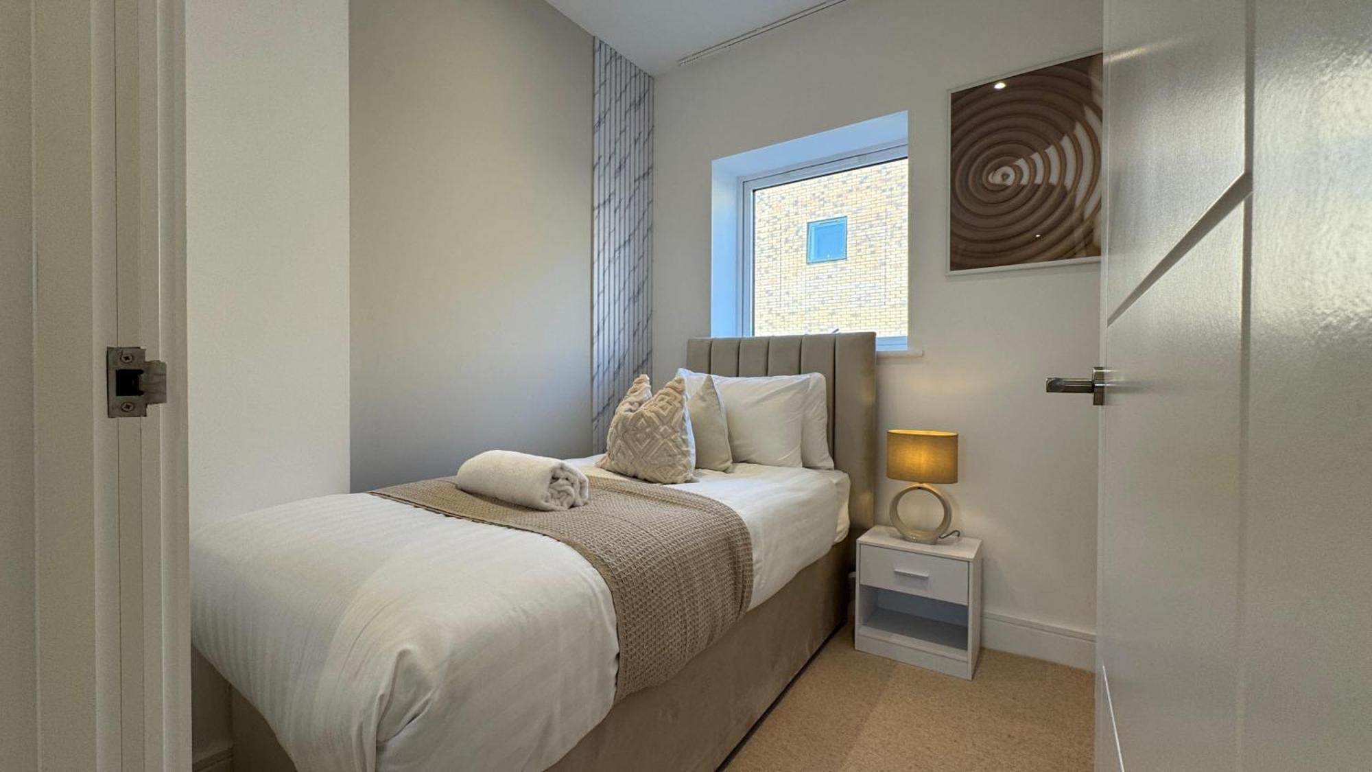 Holiday home Luxury Four Bedroom Townhouse - Netflix - Garden - Balconies 17sl Birmingham