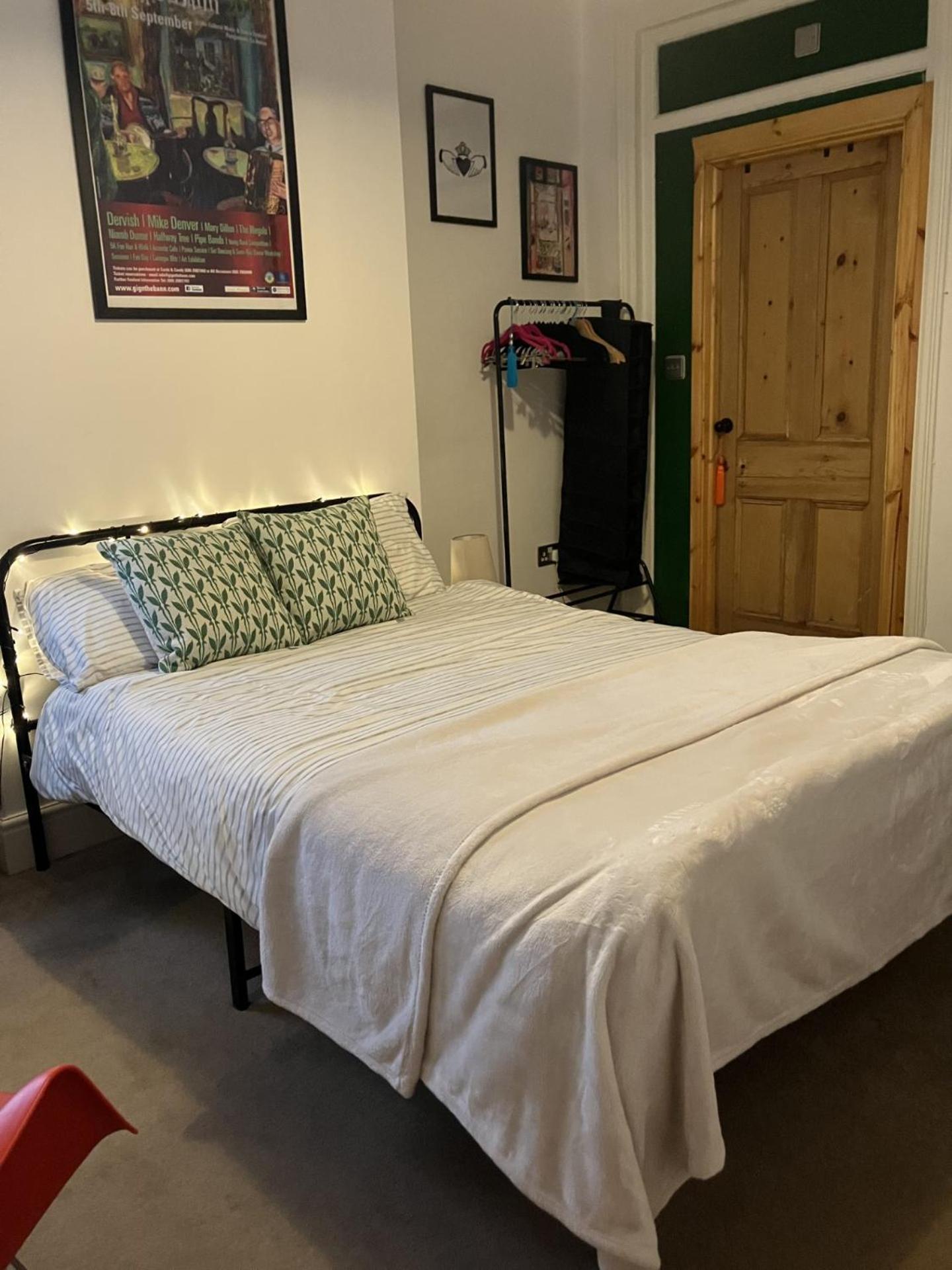 Ensuite Victorian Double, Excellent Transport Links To Bham