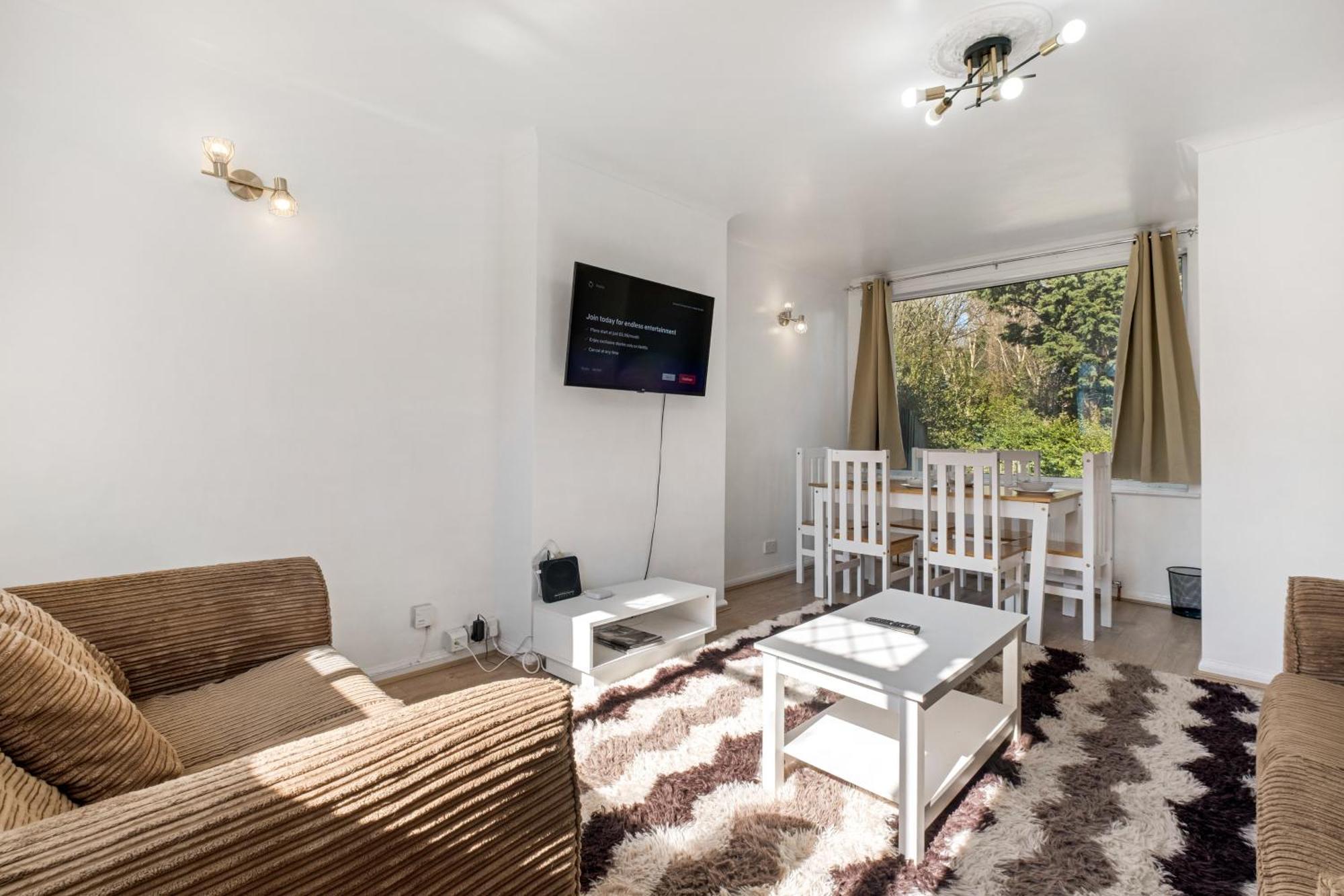 Holiday home Comfy Moseley *