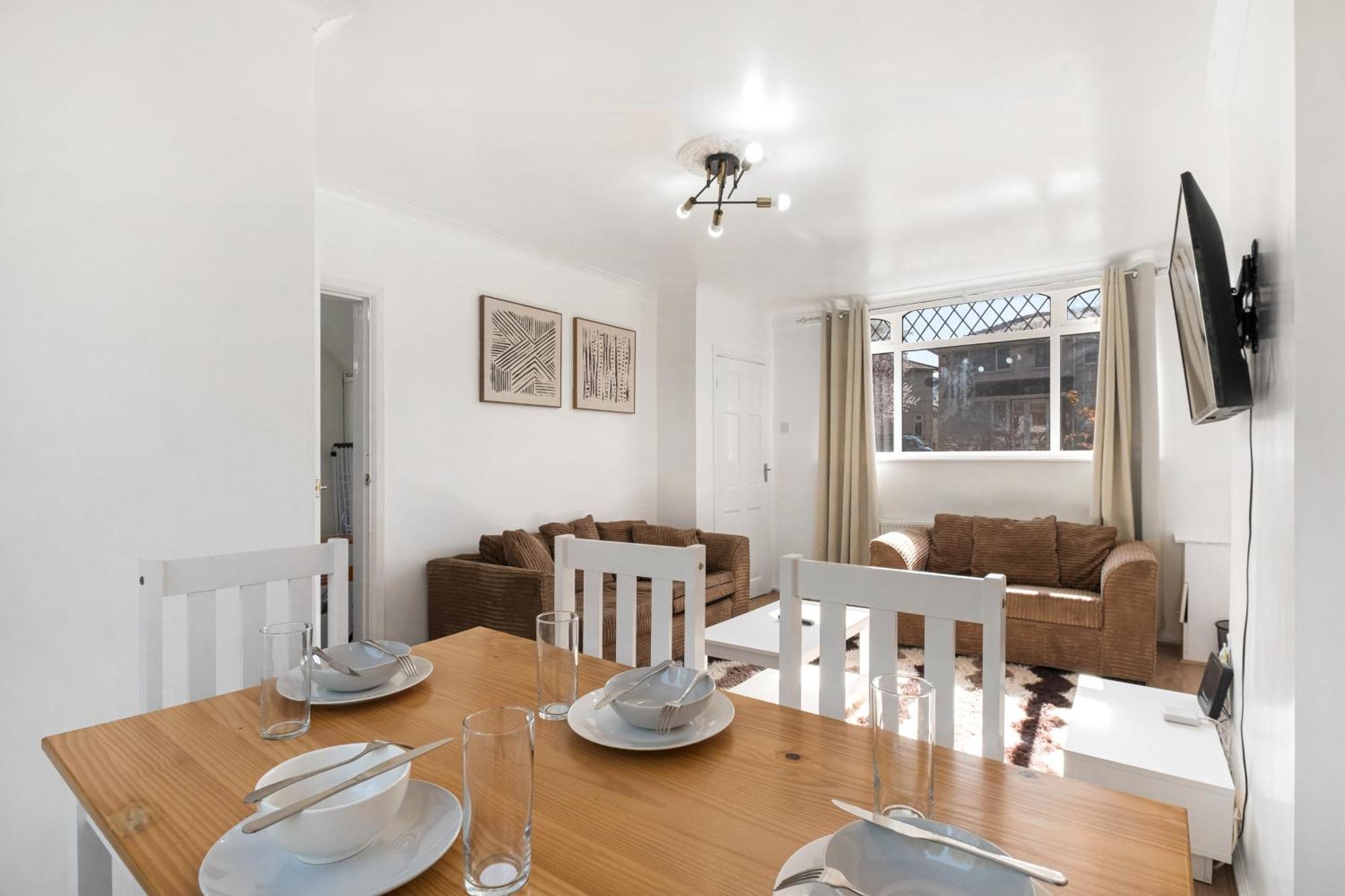 Comfy Moseley Holiday home