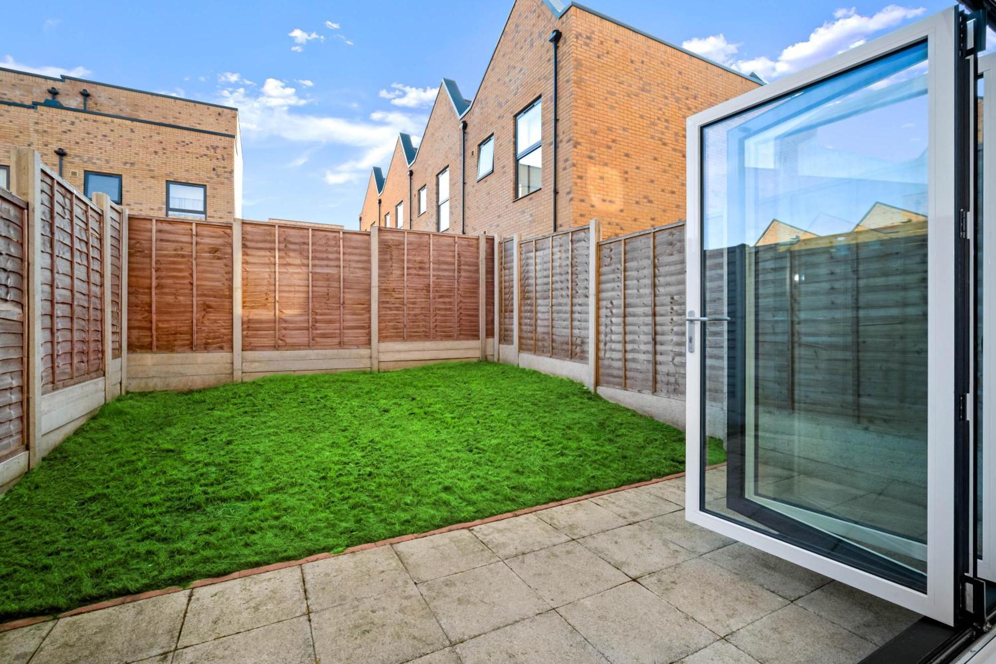 Holiday home Luxury Four Bedroom Townhouse - Netflix - Garden - Balconies 17sl Birmingham