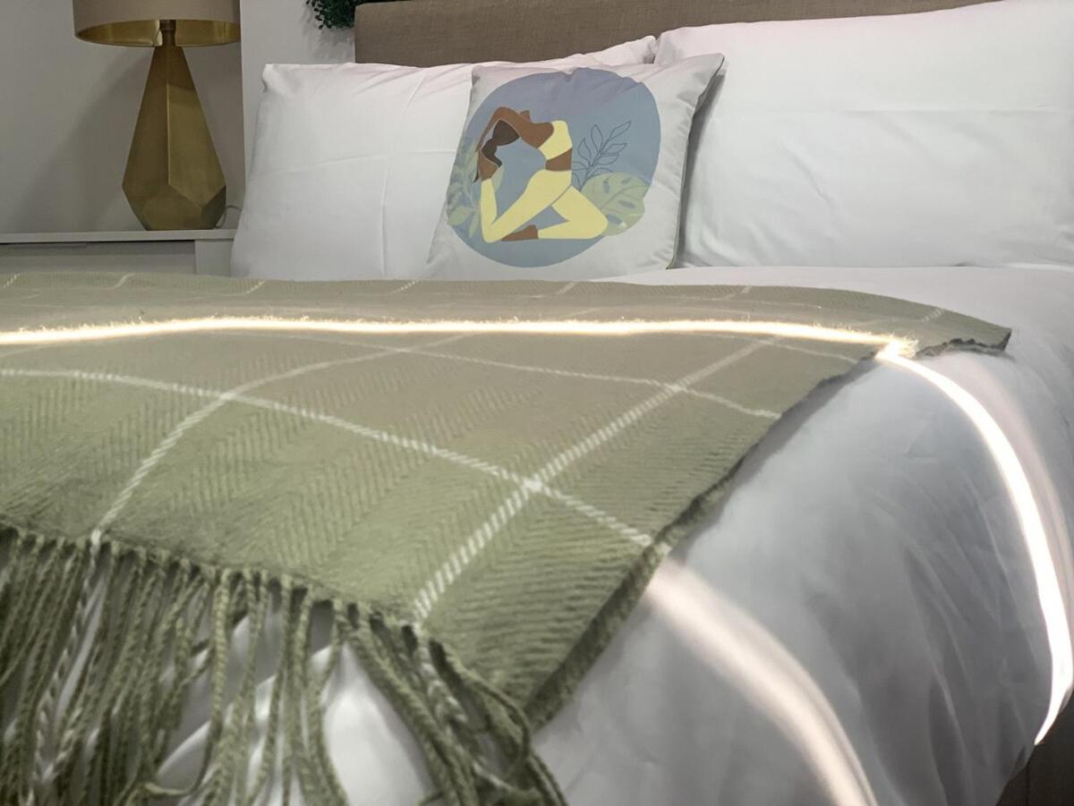 Apartment In Moseley - 2 *