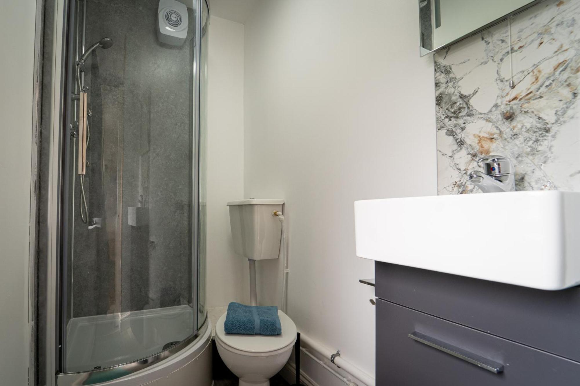 Beckbury House Close To The City, 7 Mins From Qe And Royal Othopedic Hospital, Bham Hostel Birmingham