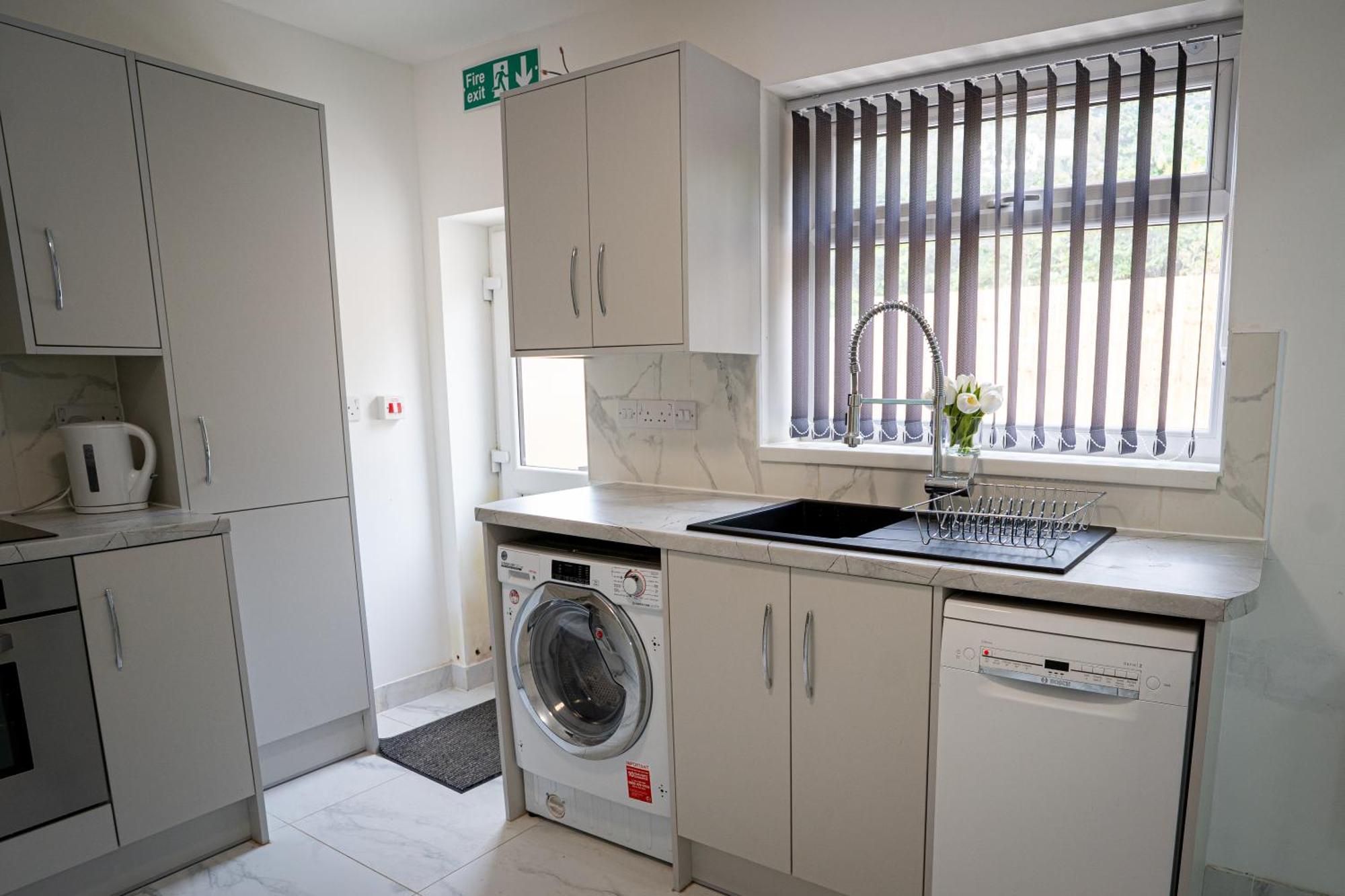 Beckbury House Close To The City, 7 Mins From Qe And Royal Othopedic Hospital, Bham Birmingham
