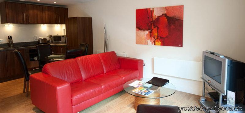 Apartment The Spires Serviced