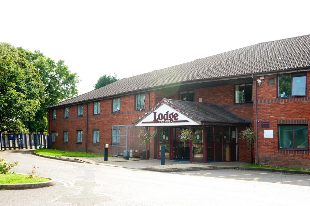 The Hotel 3*
