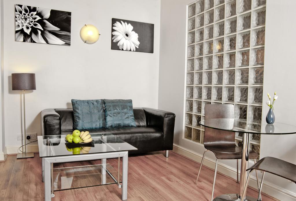 Quarters At Burne Jones House Apartment Birmingham