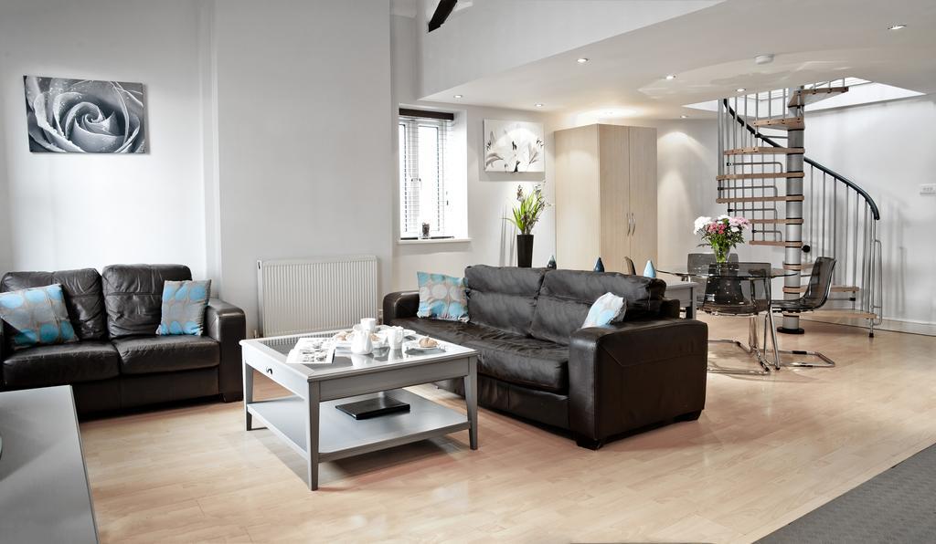 Apartment Our At Shaftesbury House *