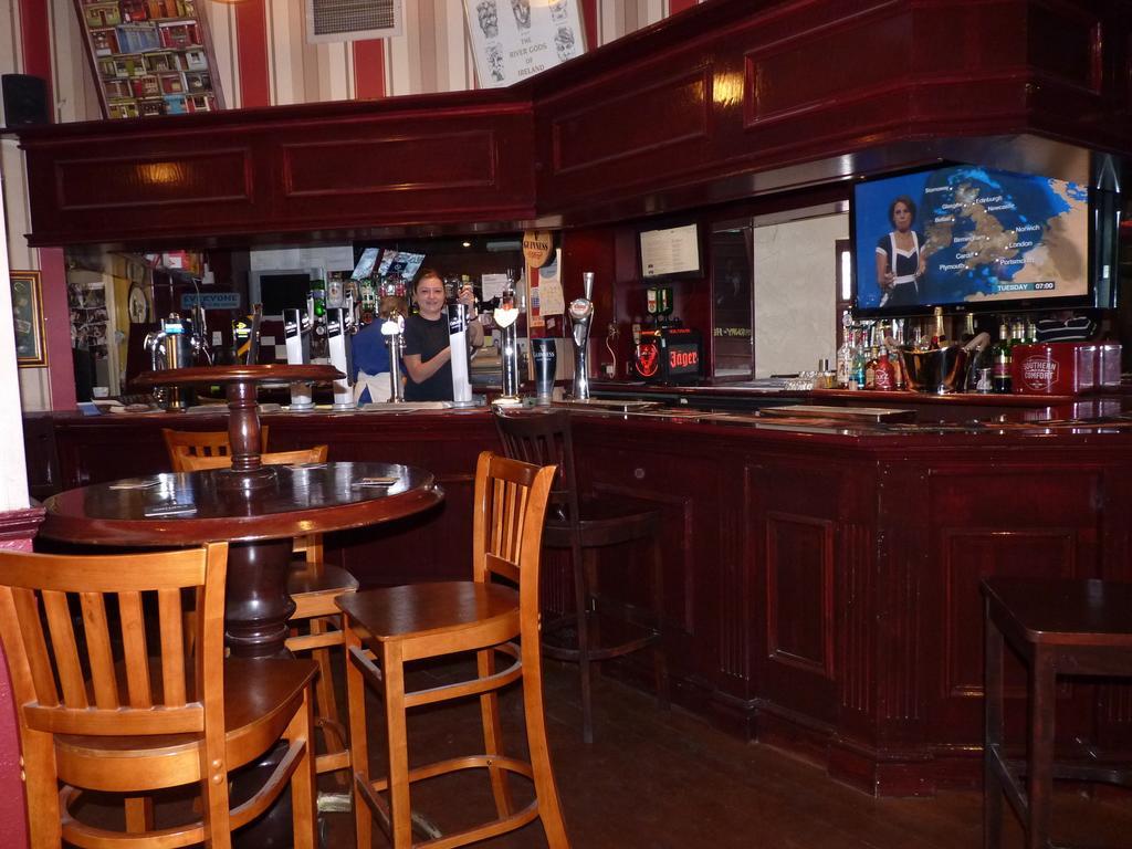 Bed & Breakfast Shanahans B&B With Sports Bar 3*