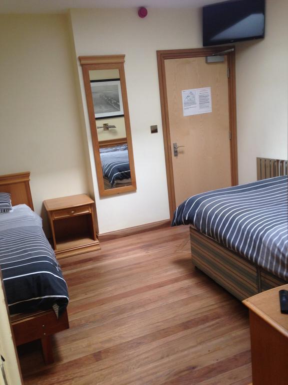 Shanahans B&B With Sports Bar Bed & Breakfast 3*