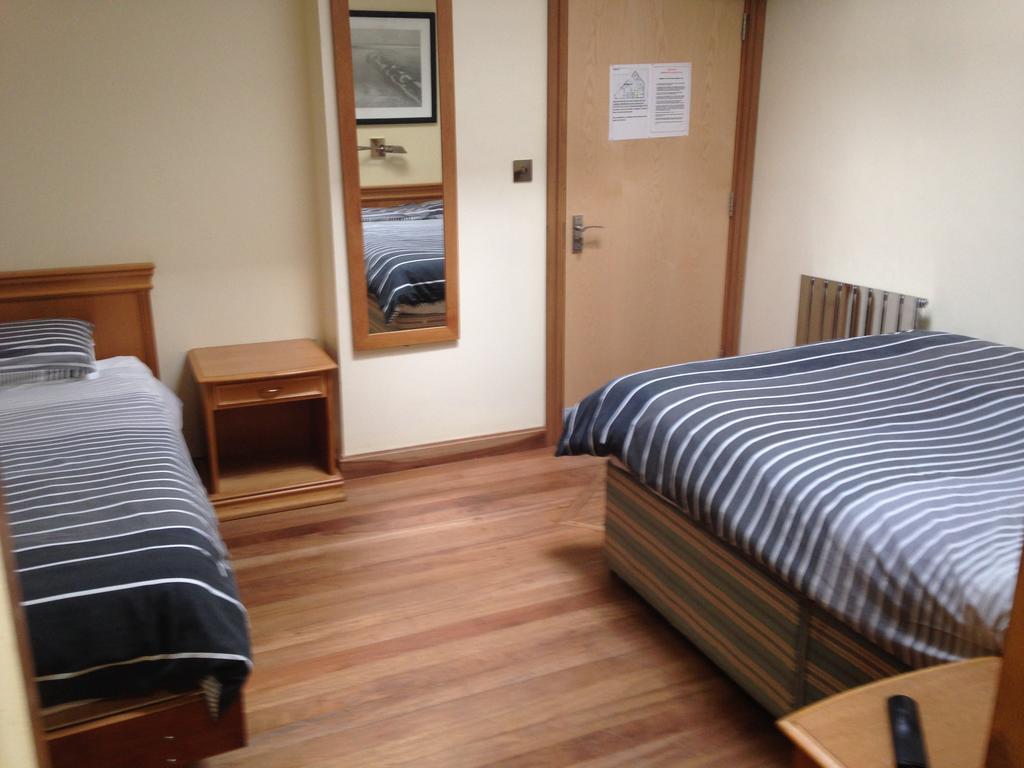 Bed & Breakfast Shanahans B&B With Sports Bar