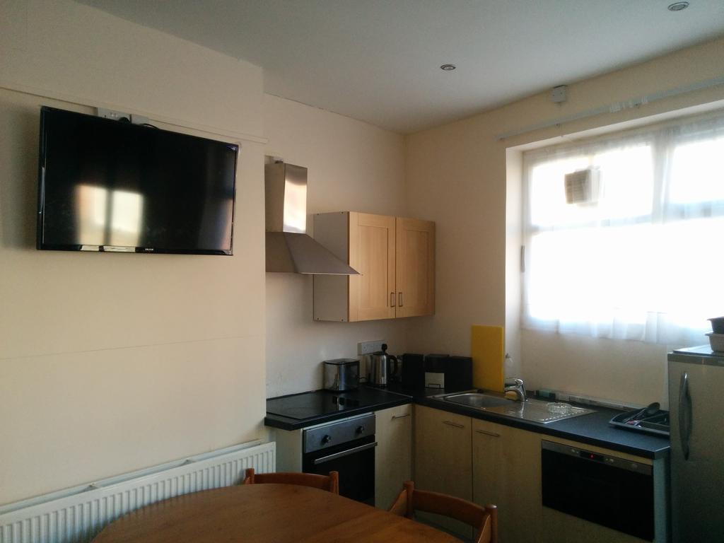 Shanahans B&B With Sports Bar Bed & Breakfast Birmingham