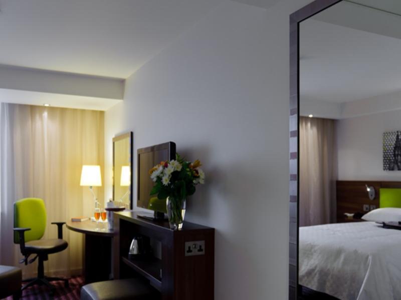 Hotel Hampton By Hilton Broad Street Birmingham