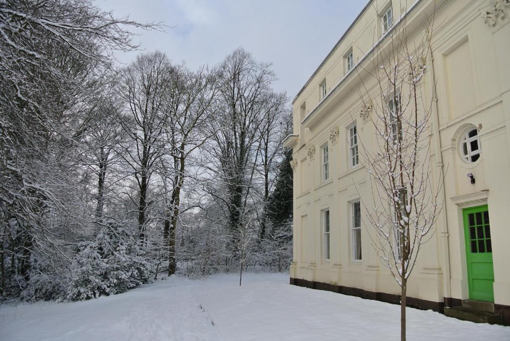 Woodbrooke 2*