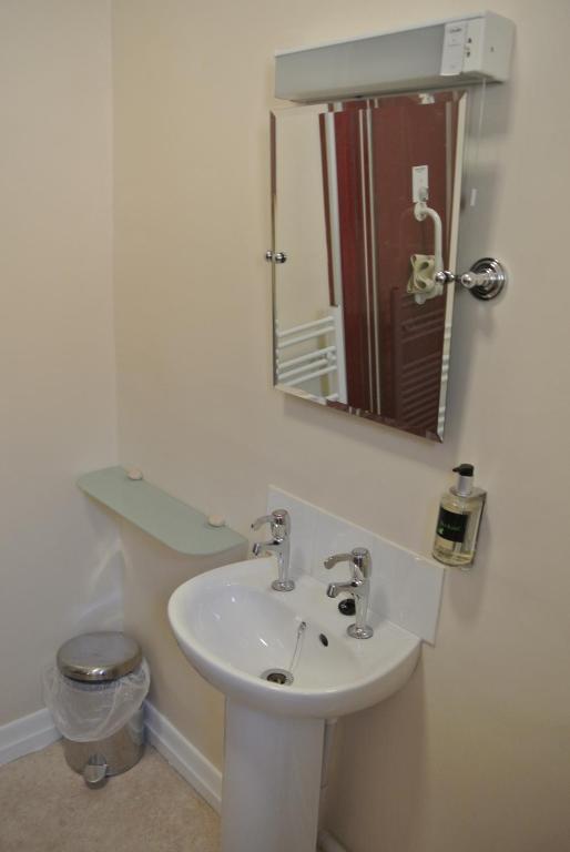 Bed & Breakfast Woodbrooke 2*