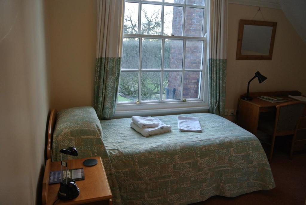 Woodbrooke Bed & Breakfast